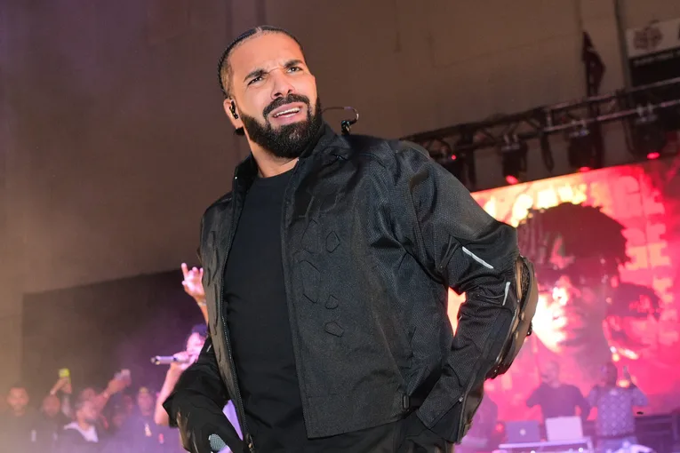 Drake's "100 GIGS" Tracks Smash Streaming Records!